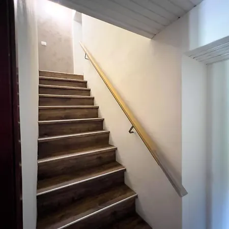 Terrazzo Panoramico - Vicino Ad Asiago 샬레 *